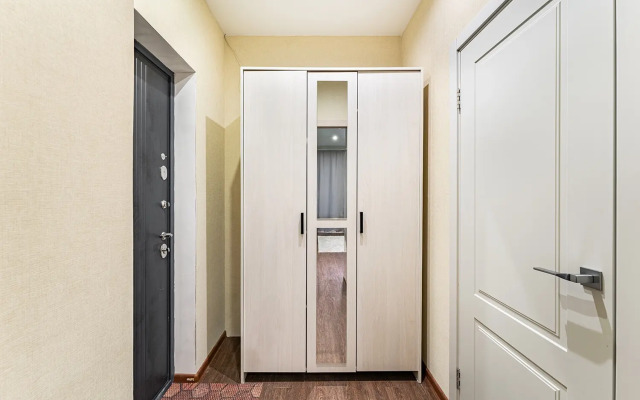 Studiya vozle metro Stakhanovskaya Apartments
