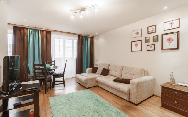 Апартаменты на Большой Покровской 73 в самом центре. Сова-Дом