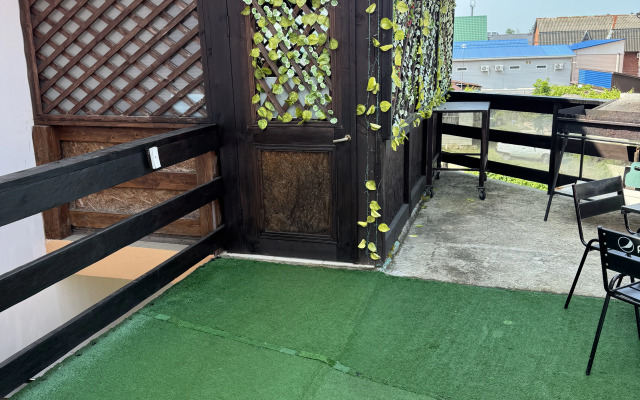 5 Guest House