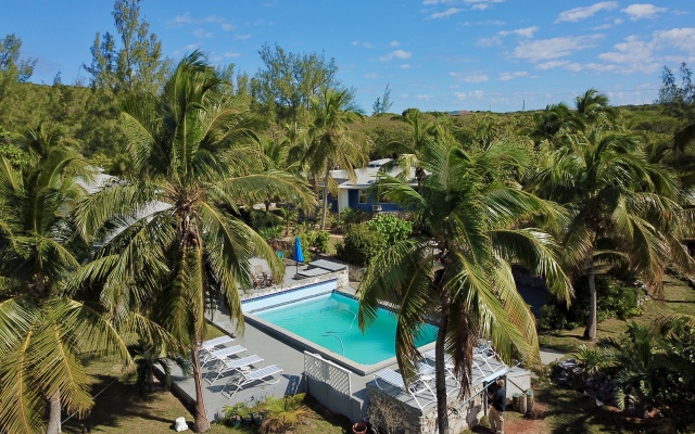 The Sunset Cove And Rainbow Room Hotel