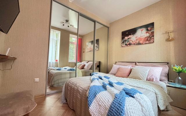 Na Tsvetochnoy Ulitse 44/3 Apartments