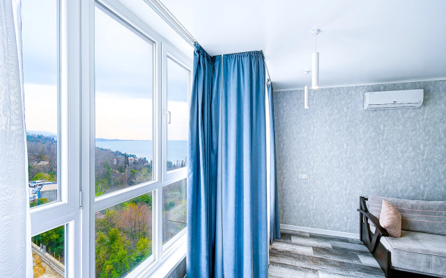 Двухкомнатная квартира с видом на море