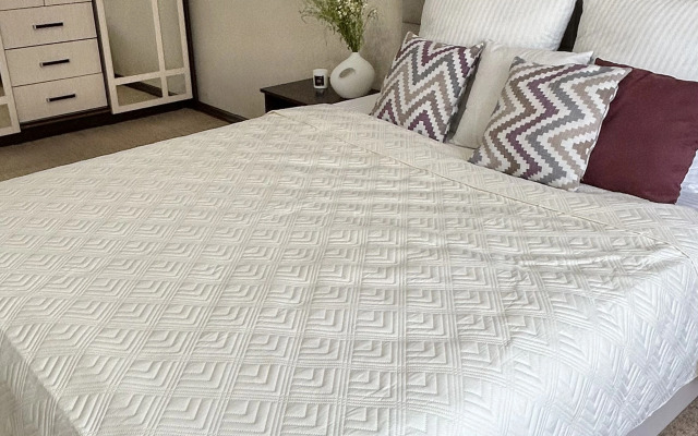 Квартира Двухкомнатная возле Парка Победы