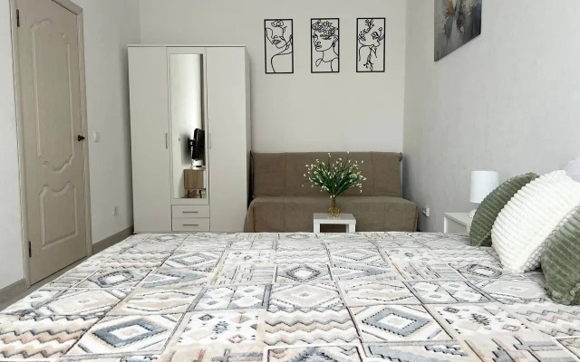 Uyutnaya I Svetlaya U Metro Flat