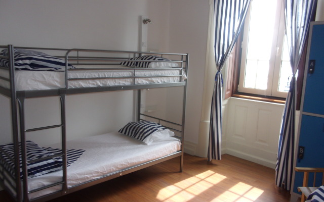 Hostel 402