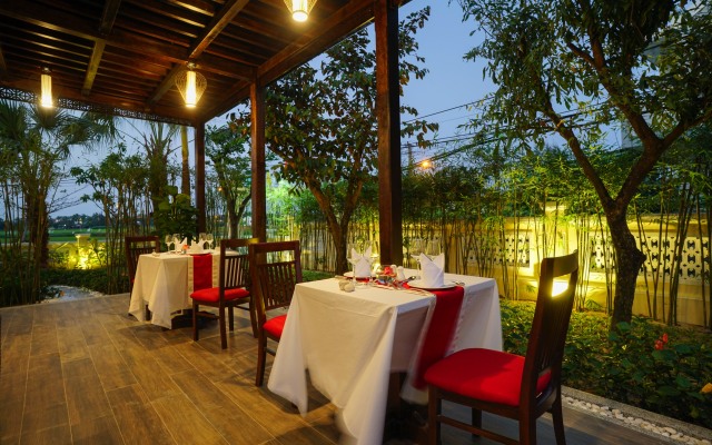 Hoian Field Villa And Spa Hotel