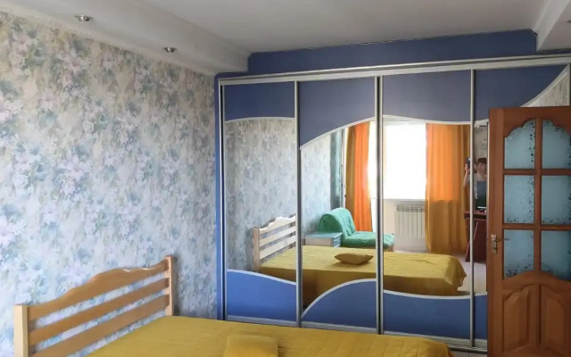Ryadom S Novym Khersonesom Flat