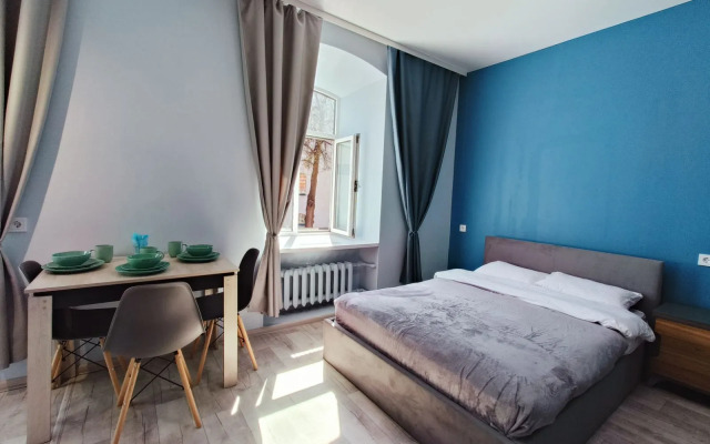 Апартаменты на Покровской Blue №2