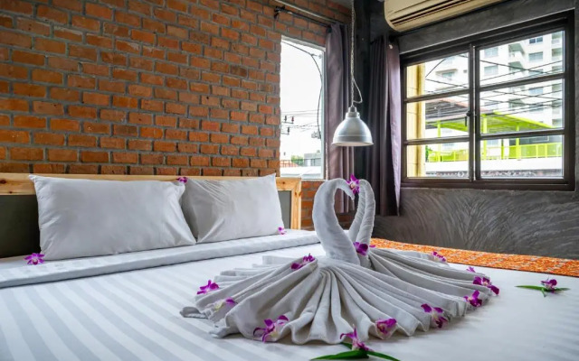 Unotel Karon Beach Apartment hotel