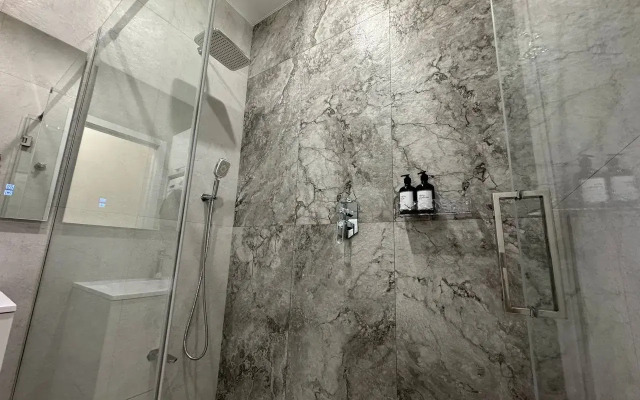 Lyuks Vozle Istochnika Apartments