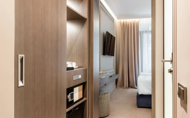 Mone Hotel