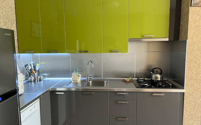 141 Na Ulyyanovskoy 41 Flat