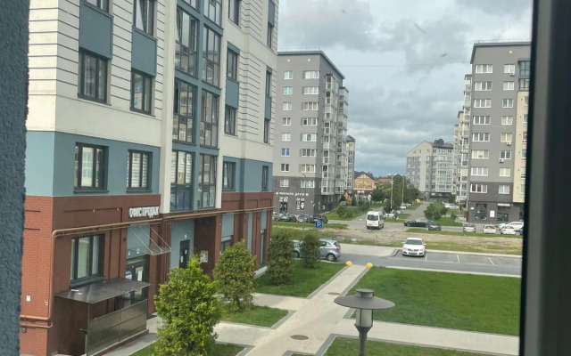 Dvukhkomnatnaya Okolo Zh/d Vokzala Selma Flat