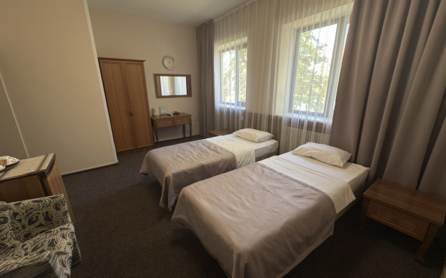 Отель Saya Hotel Almaty