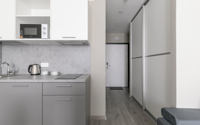 13 Apartment