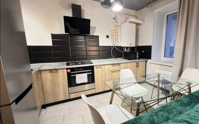 Na Ulitse Ametyevskaya Magistral 6a Flat