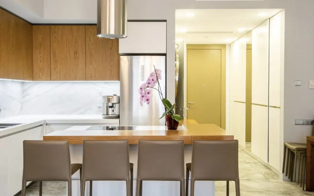 Chetyrekhkomnatnye Aktyor Gelaksi Apartments