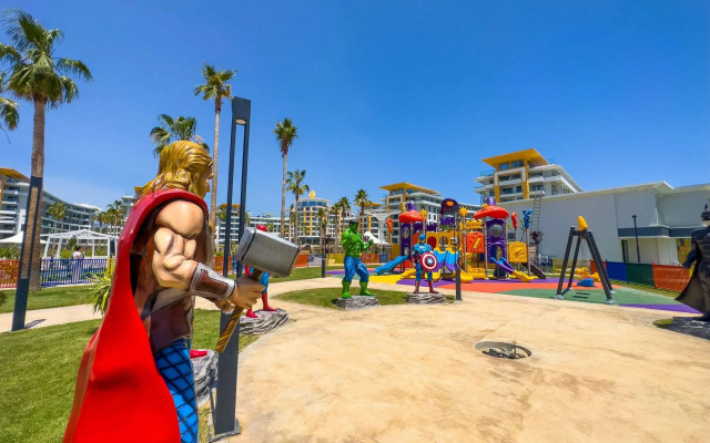 Qoople Azura World S 16 Apartments