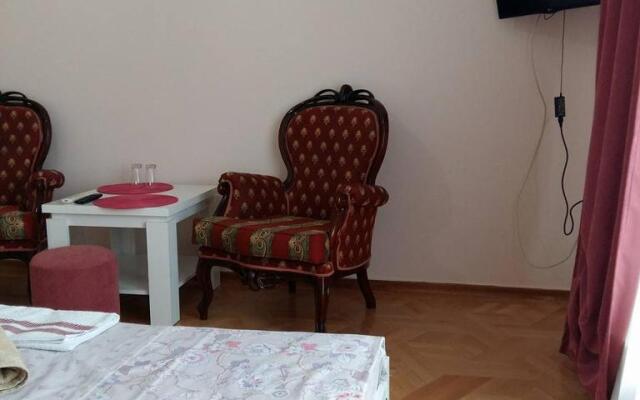 Renesans Hotel