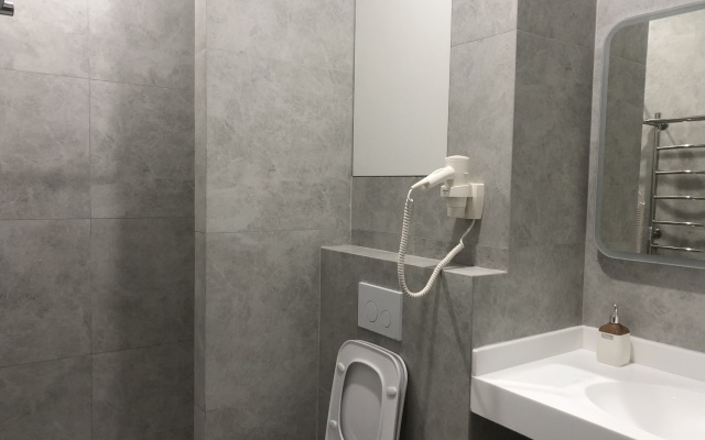 VIP Krasivye Glazki Flat