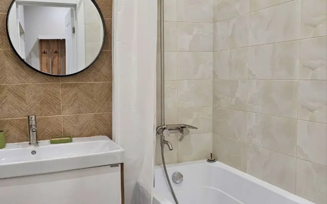 BGH Na Allei Geroyev Flat