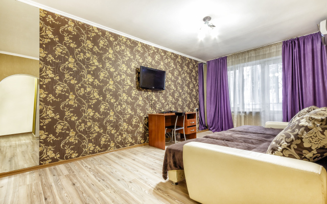 18 Samiy Tsentr. Idealno dlya Komandirovannykh i Turistov Apartments