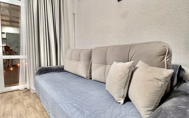 Ryadom S Olimpiyskim Parkom Apartament