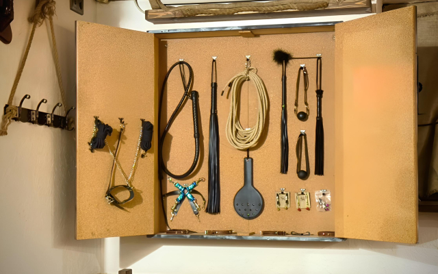 De Balzak Apartments