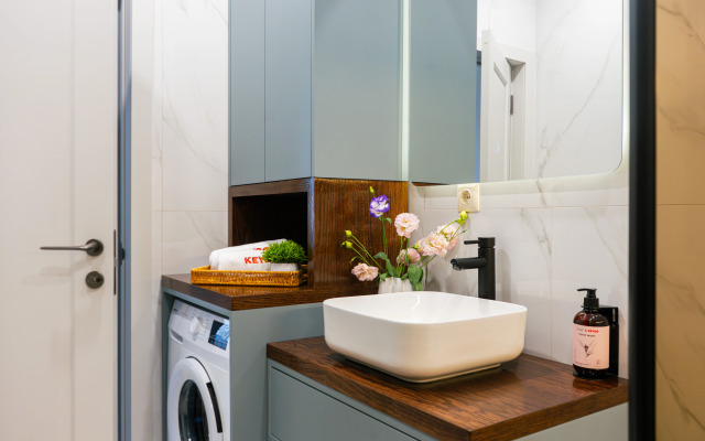 KeyGo #0098, 1 Bedroom, Near City Center Apartments