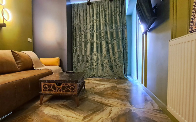 Mtrediani Art Rainbow Apartments