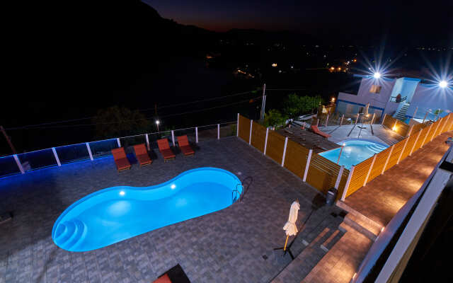 Lake View Suites Hotel