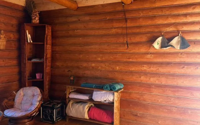 Na Beregu Ozera Private house