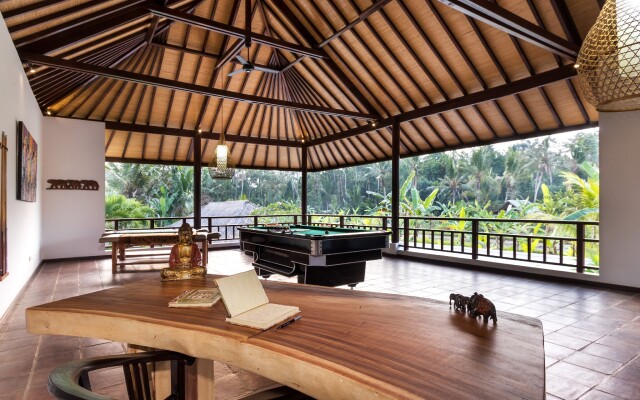 Вилла Candi Kecil Tujuh