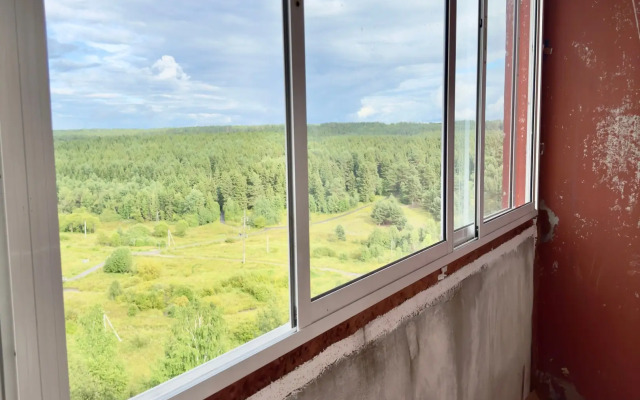 Polulyuks Na 8 Etazhe Flat
