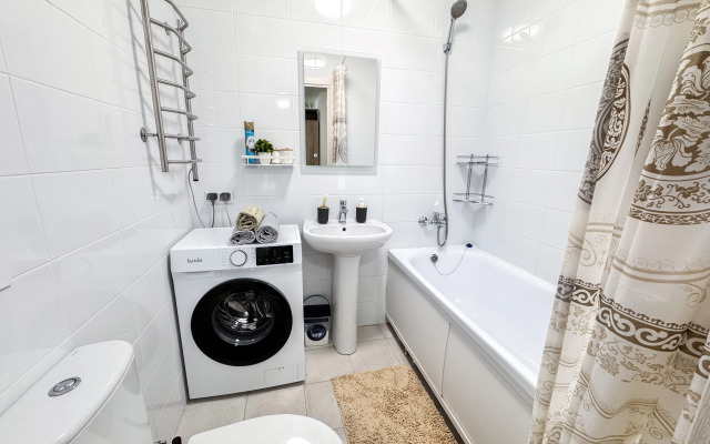 Квартира Вместительная у МРНЦ им. Цыба