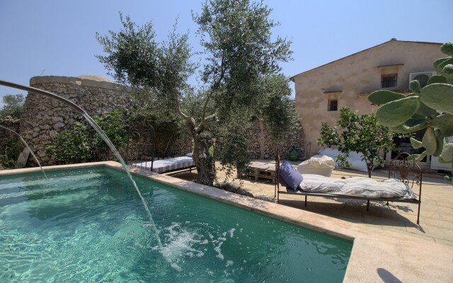 Prestige Alimini Guest House