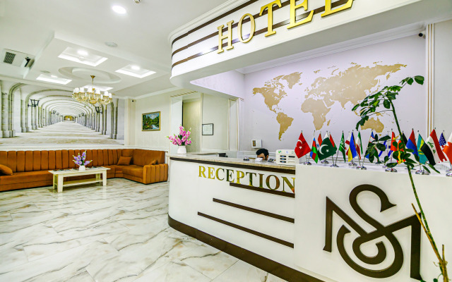 Maris Baku Hotel