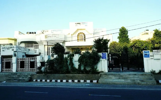 Отель Abode Homestay