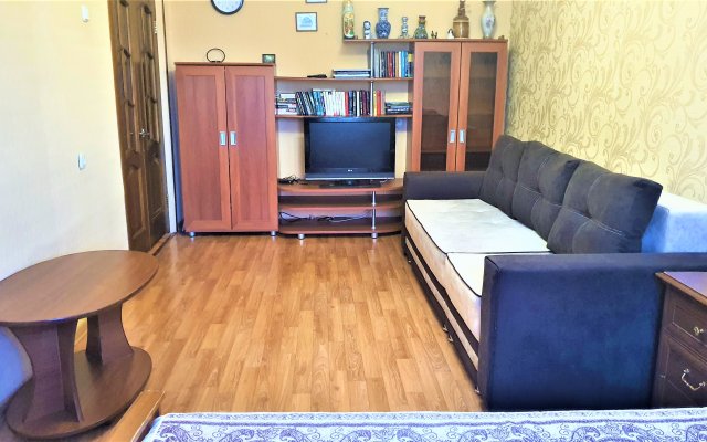 Zvereva 51 Home Comfort Apartments