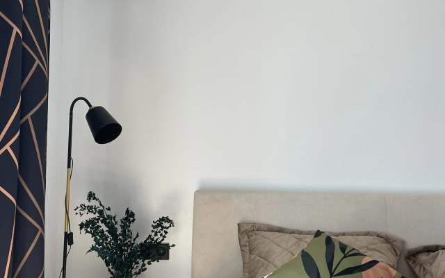 S Sovremennym Dizaynom I Mebelyu Flat