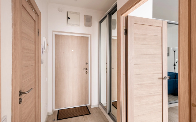 Vidovaya s balkonom na solnechnoj storone Flat