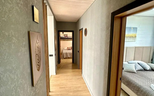 Zemlya Medvedey Private House