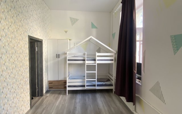 Uyutnaya kvartira v tsentre starogo goroda Flat