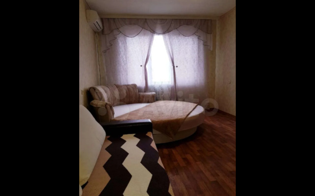 Volzhskiy Posutochno Apartaments