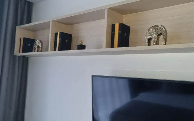 Sovremennaya Studiya V Yes Marata Flat