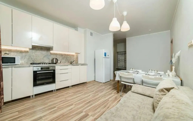 V Tsentre Goroda Flat