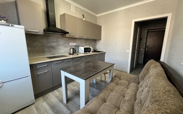 Dargrad s Balkonom Flat
