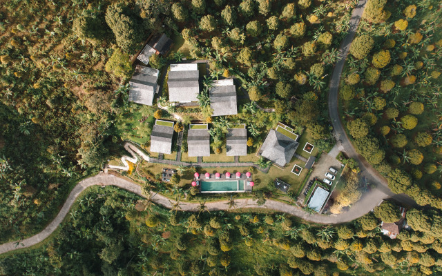 Resort Umah  Lusa Hotel