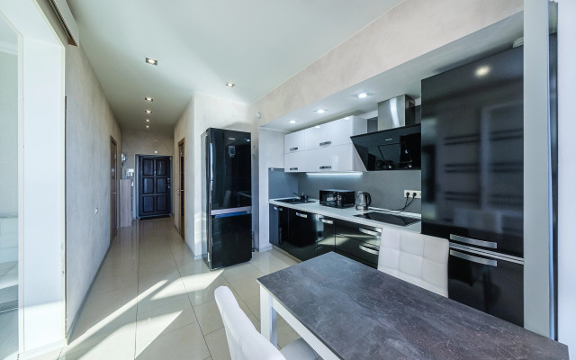 Vidovaya Dvushka S Balkonom Flat