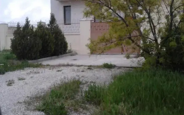 Evpatoriya Cottage